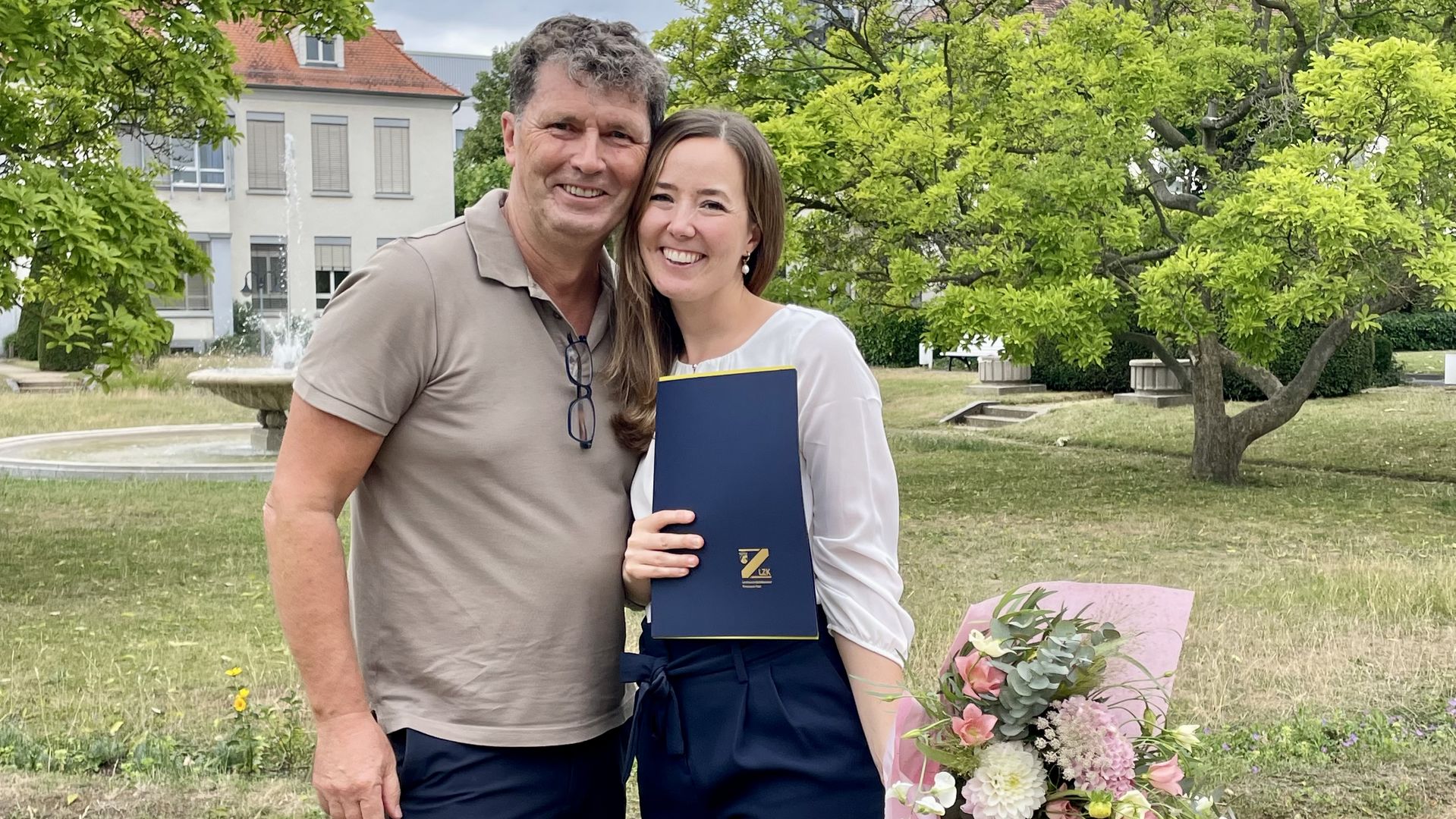 mein-zahnarzt-limburg_postgraduale-fachzahnarztweiterbildung-in-oralchirurgie_e-holzbach