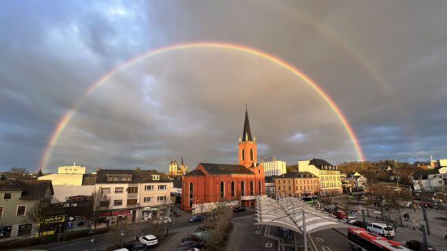 mein-zahnarzt-limburg_regenbogen-ueber-limburg_2025